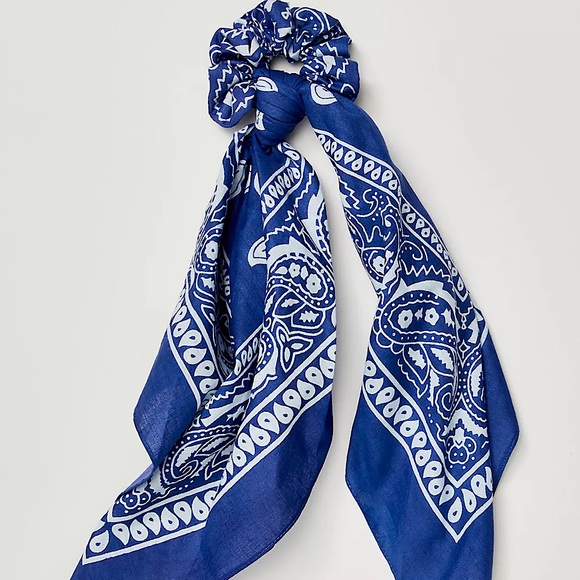 NEW Free People Simply Printed Pony Scarf - Picture 12 of 12